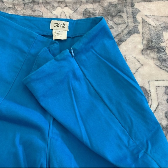 Cache Blue Studded Capris Size 2 - Picture 3 of 5